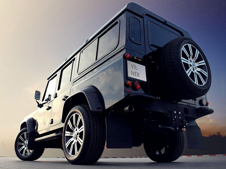  Land Rover Defender The Twins by Vilner 2011 года  (фото 30 из 51)